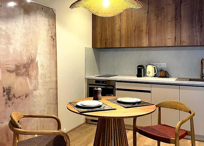 Japandi Pearl Designed Studio,Parking ,Aircon, O2
