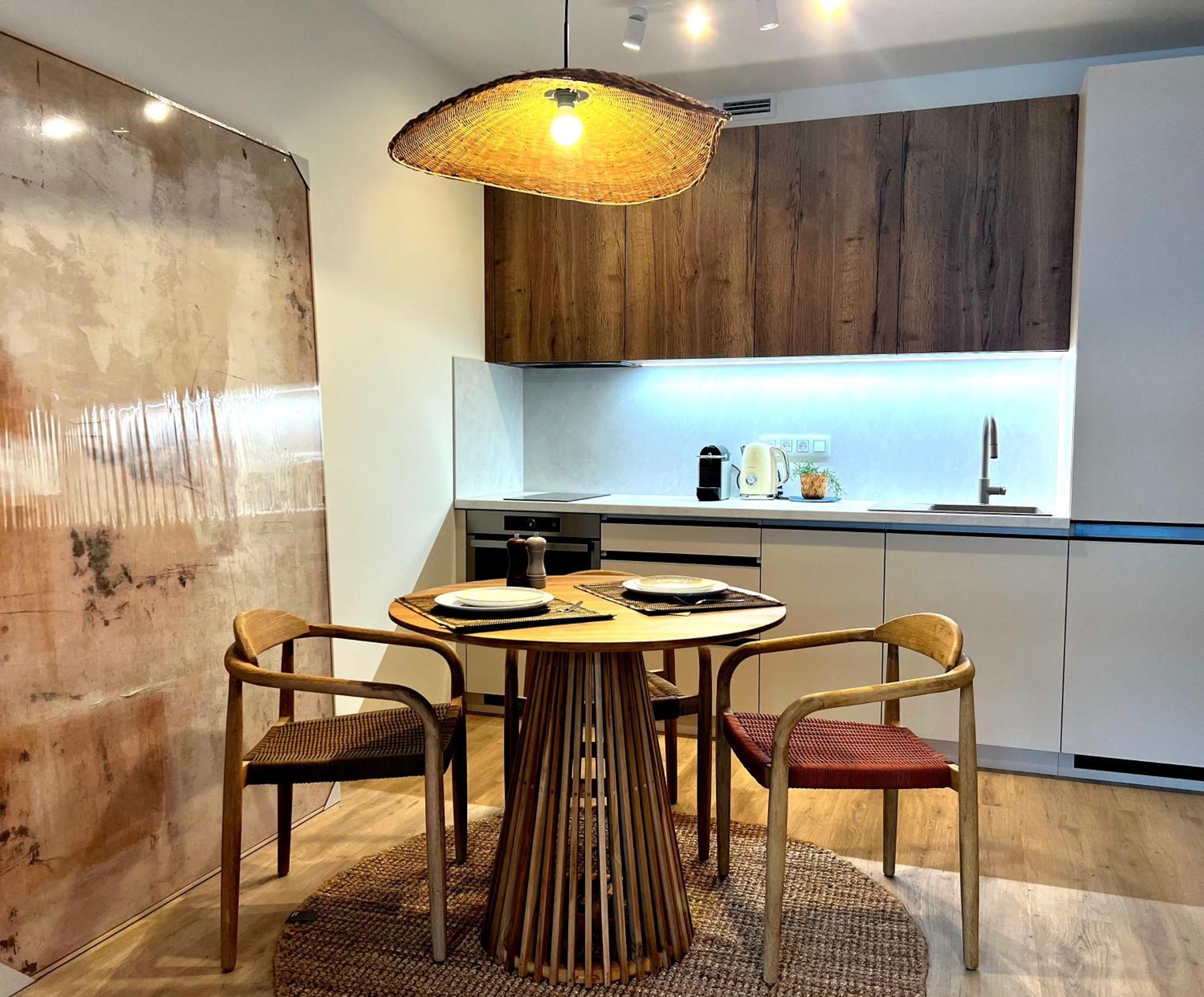 Japandi Pearl Designed Studio,parking ,aircon, O2 Apartamento