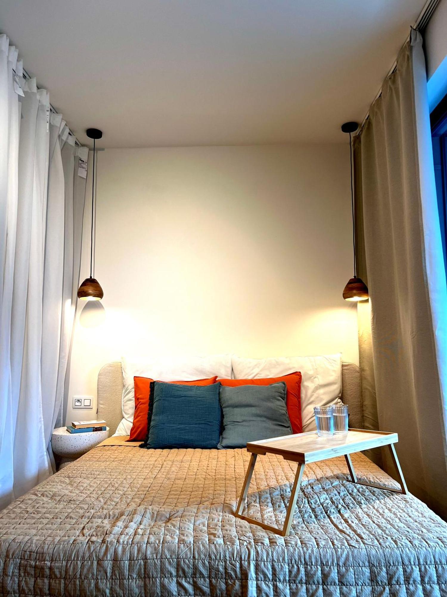 Japandi Pearl Designed Studio,parking ,aircon, O2 *